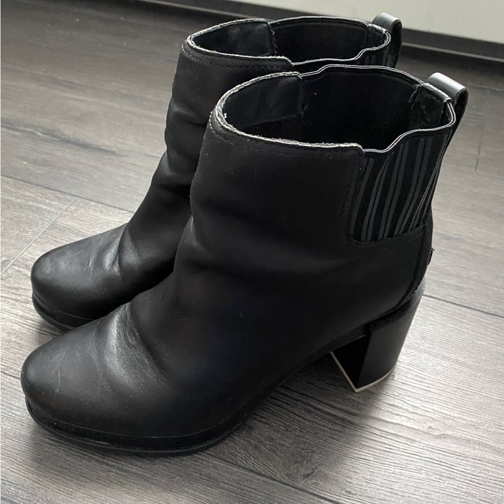 Sorel Womens Margo Chelsea Boots Black Chunky Heel Fall Size 10.5